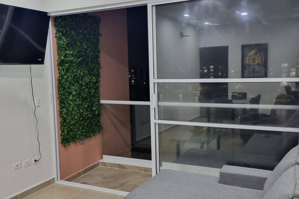 Departamento Con Laguna Artificial カンクン エクステリア 写真